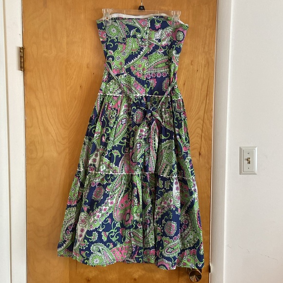 Lilly Pulitzer - Picture 2 of 8